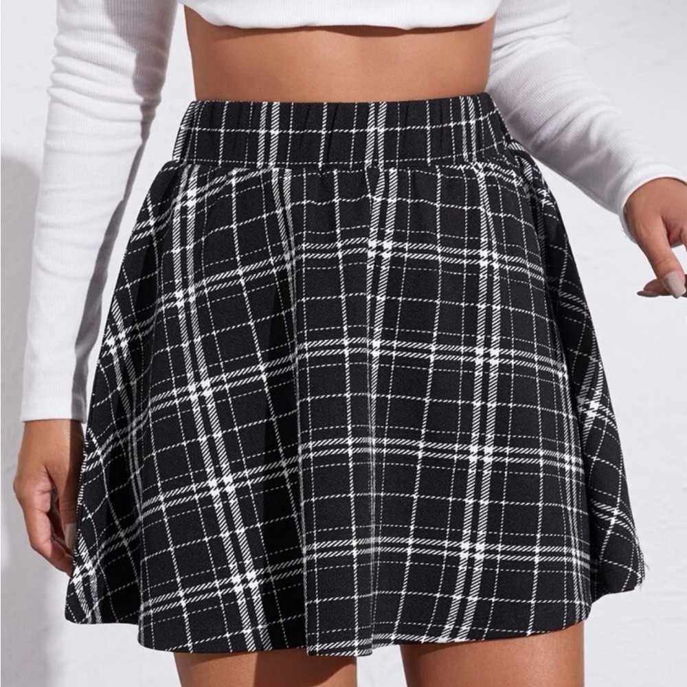 SHEIN Plaid Skater Skirt